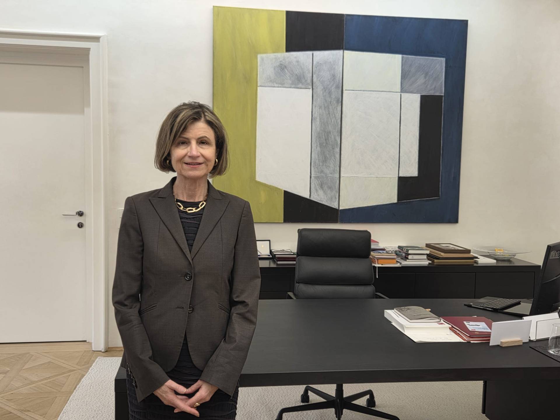 323041f9-a4d3-4e2c-84f8-486b6f53c81a