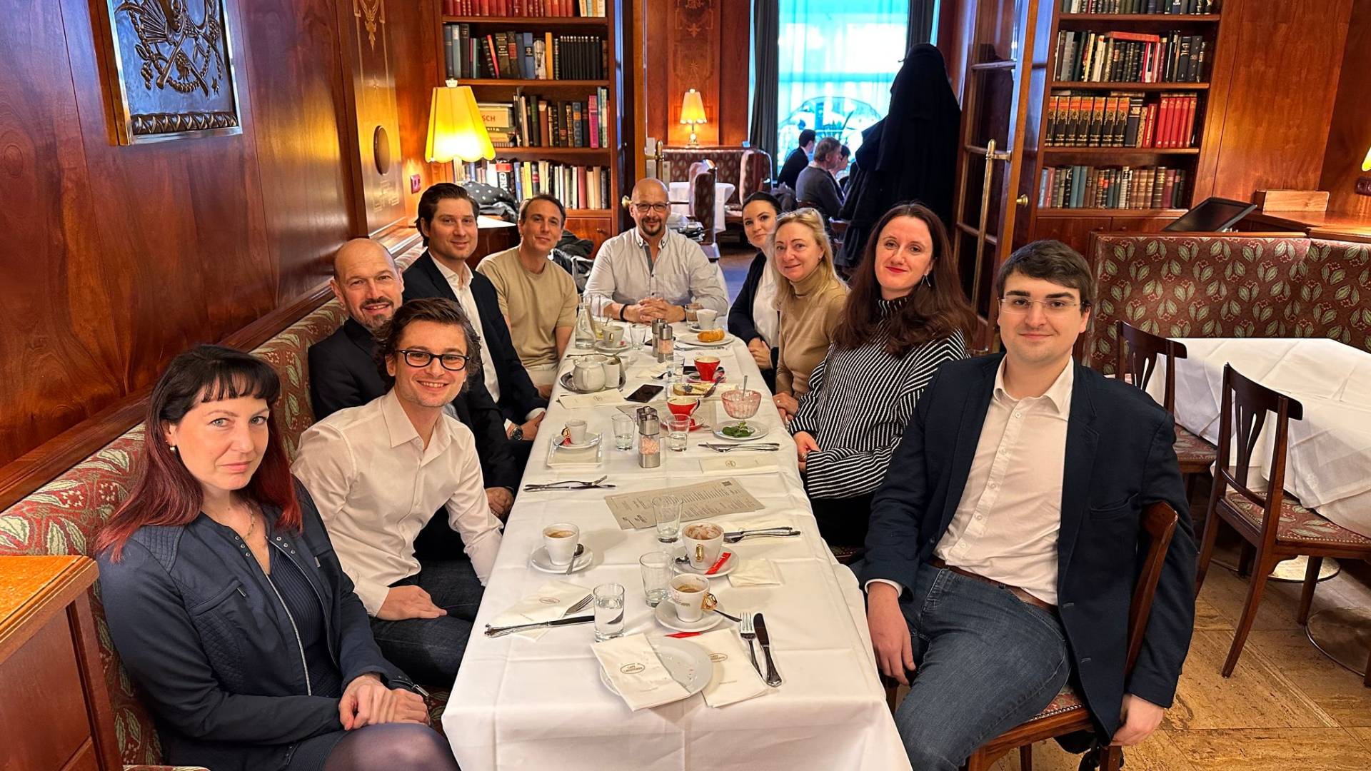 32.fruehstuecksstammtisch_3